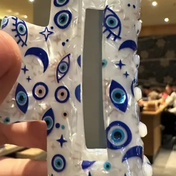 Evil Eye Hand-Painted Mother of Pearl/Opal/White Turquoise Blue Hair Claw Clip - Picture 2 of 8